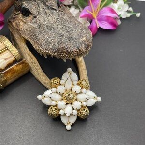 Juliana filigree brooch vintage verified